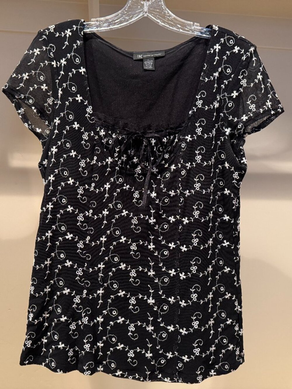 INC International Concepts Black and White with Flowers Blouse Size Large